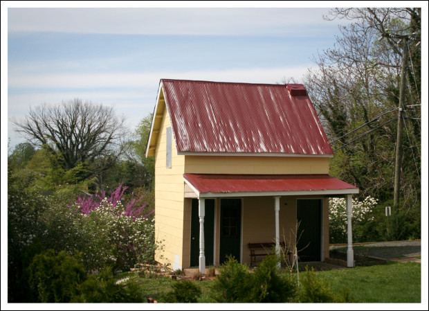 Cute Outbuilding