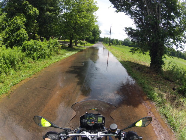 Safe to cross. I could clearly see the road.