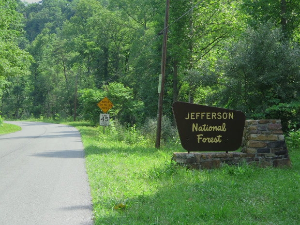 Entering the Jefferson National Forest