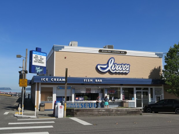 Restaurant at the Mukilteo ferry terminal.